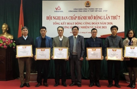 Công đoàn Công ty TNHH NatSteelVina được nhận giấy khen của Công đoàn Tổng Công ty thép Việt Nam - CTCP