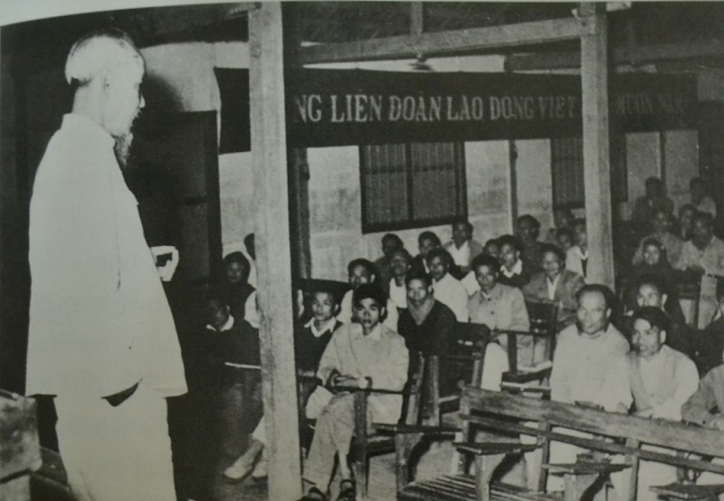 Bác Hồ với giai cấp Công nhân và tổ chức Công đoàn Việt Nam