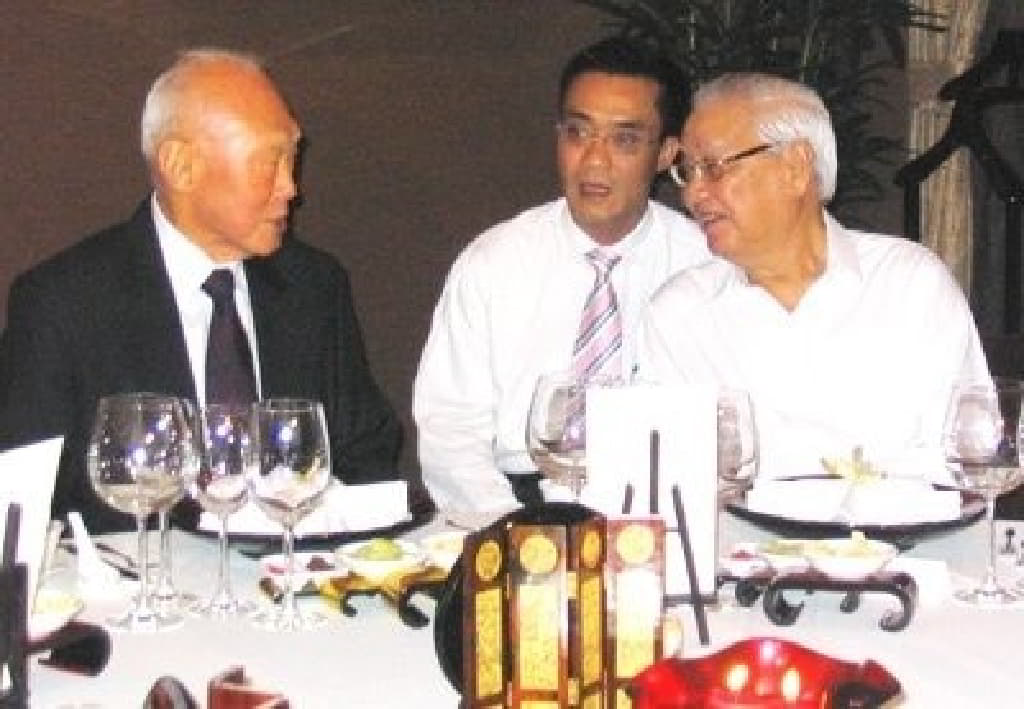 Ông Lý Quang Diệu trong một lần làm việc với Thủ tướng Võ Văn Kiệt.